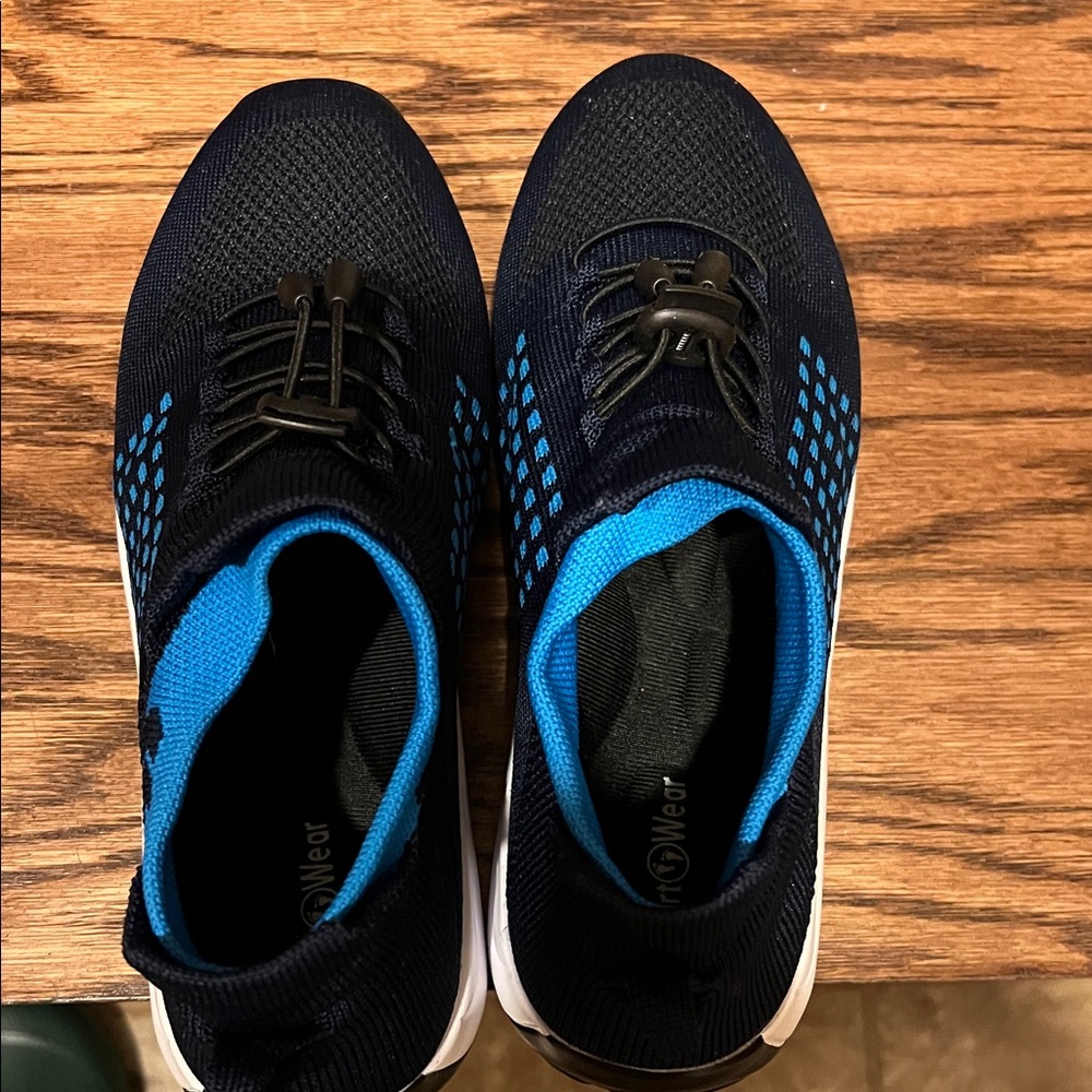 Comfort Wear Women’s Black and Blue Athletic Work Shoes
